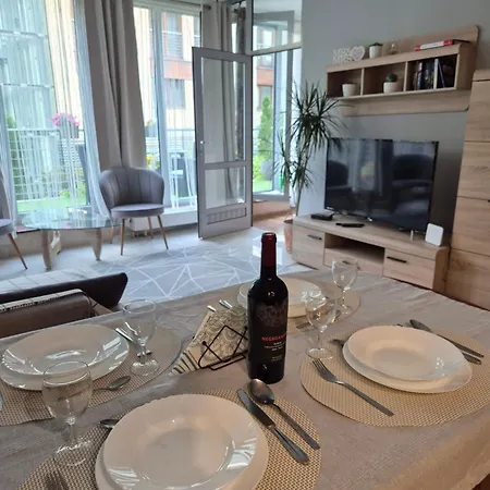 Apartment Z Tarasem Zeta Park *